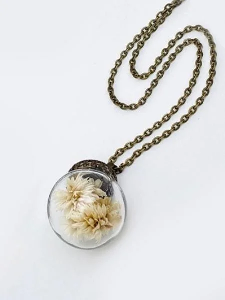 Bold And Beautiful Jewelry Now At Irresistible Prices Dried Floral Charm Necklace