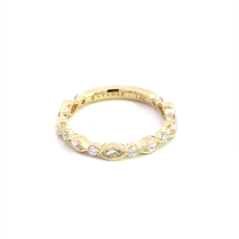 14K Yellow Gold Straight Diamond Band