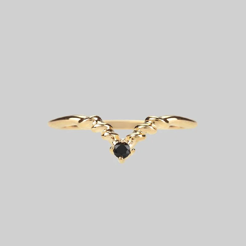 CUPID. Black Spinel Chevron Gold Ring