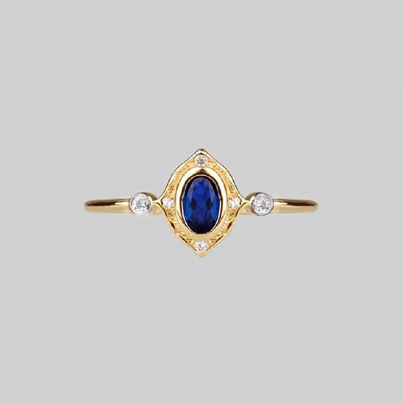 HAWTHORNE. Detailed Royal Blue Gold Ring