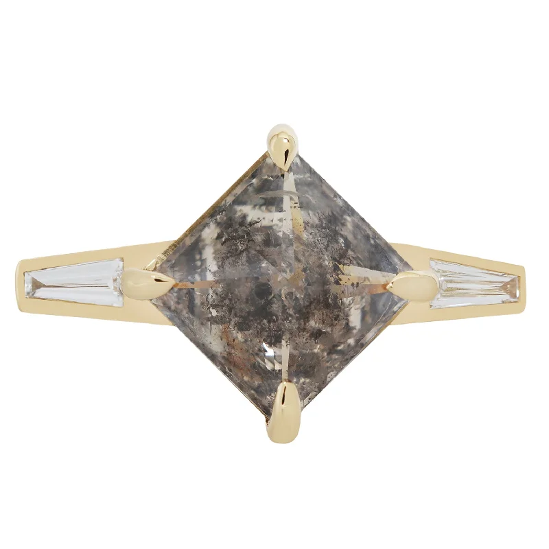 Speckled Pyramid Diamond Ring