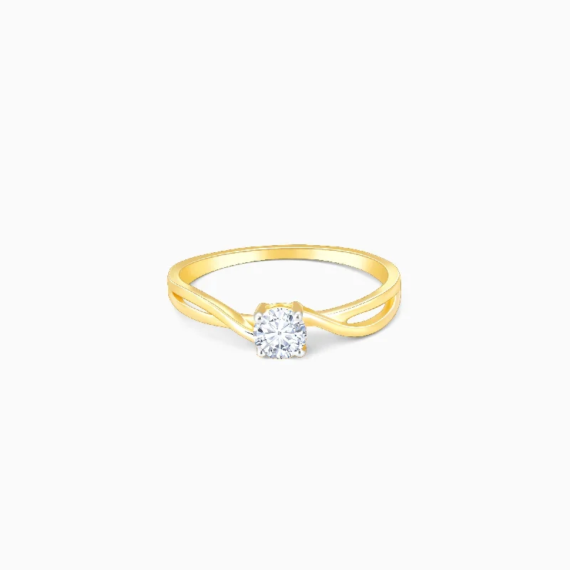 Gold Blushing Glow Solitaire Diamond Ring