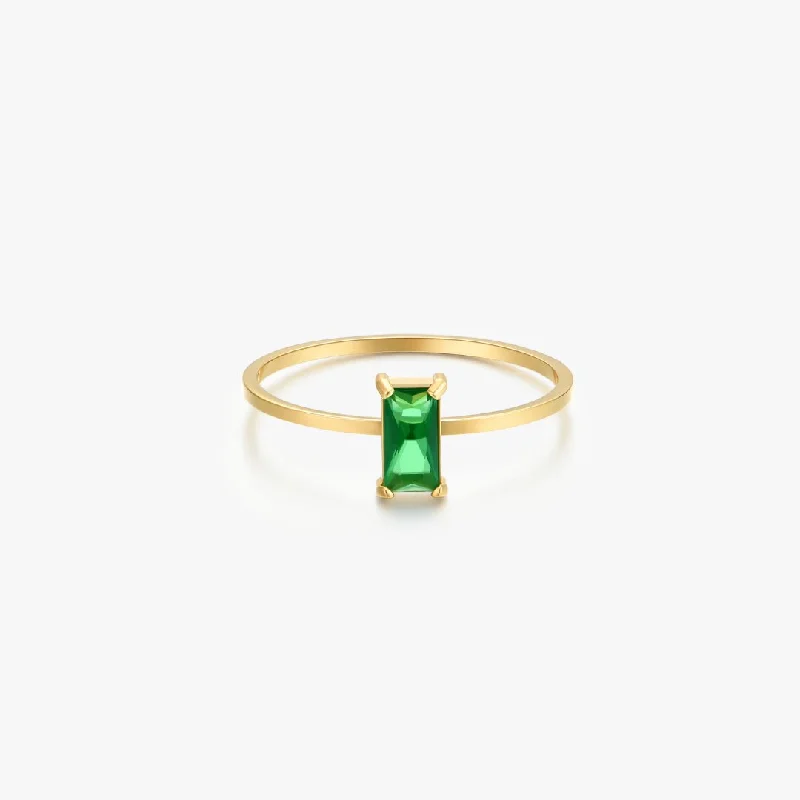 Green Rectangle Gem Gold Ring