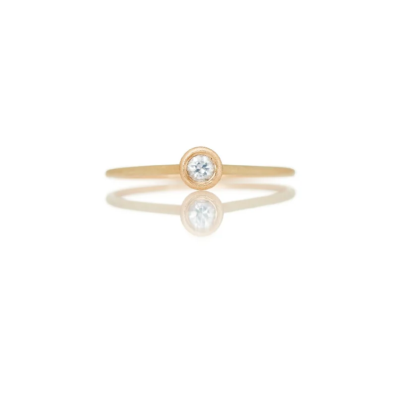 WISH 14K Gold Ring w. Sapphire