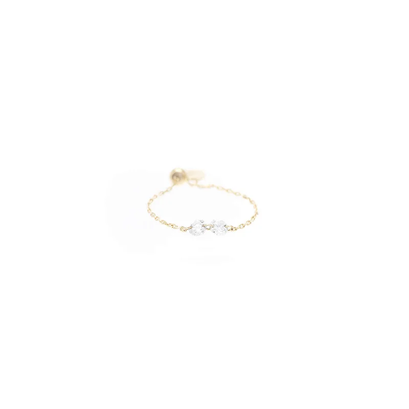 Fashion-Forward Jewelry At Incredible Prices Chainette 18K Gold Ring w. Diamonds