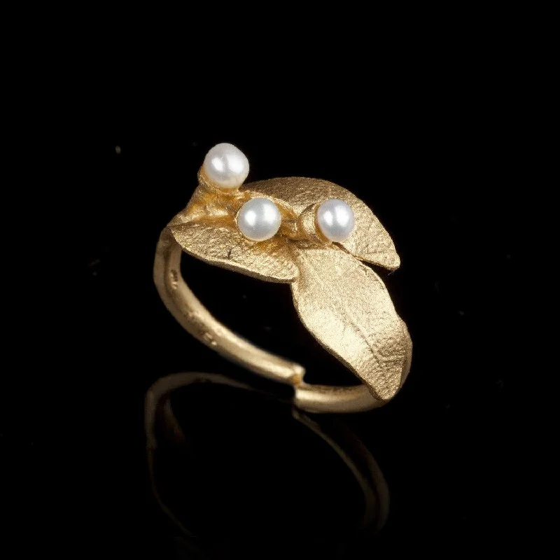 Timeless Jewelry Styles At Wallet-Friendly Prices Bay Laurel Ring - Pearls