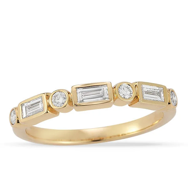 Limited-Time Offer On Elegant Jewelry Pieces Grown Diamond Baguette & Round Band in 14K Yellow Gold