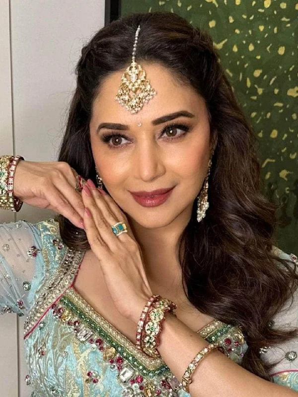 High-Quality Jewelry At A Fraction Of The Cost Madhuri Dixit In Classic Polki Stone Ring Light Blue