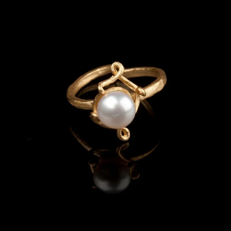 Must-Have Jewelry At Irresistible Discounts Pea Pod Single Pearl - Ring