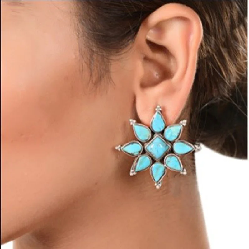 Seasonal Jewelry Deals – Elevate Your Style Silver Mountain 925 Sterling Silver Stud Earrings